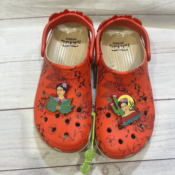 Crocs Frida Kahlo Classic Clogs Women’s Size 12.5 Men’s 11 Unisex Red New NWT - Picture 5 of 7